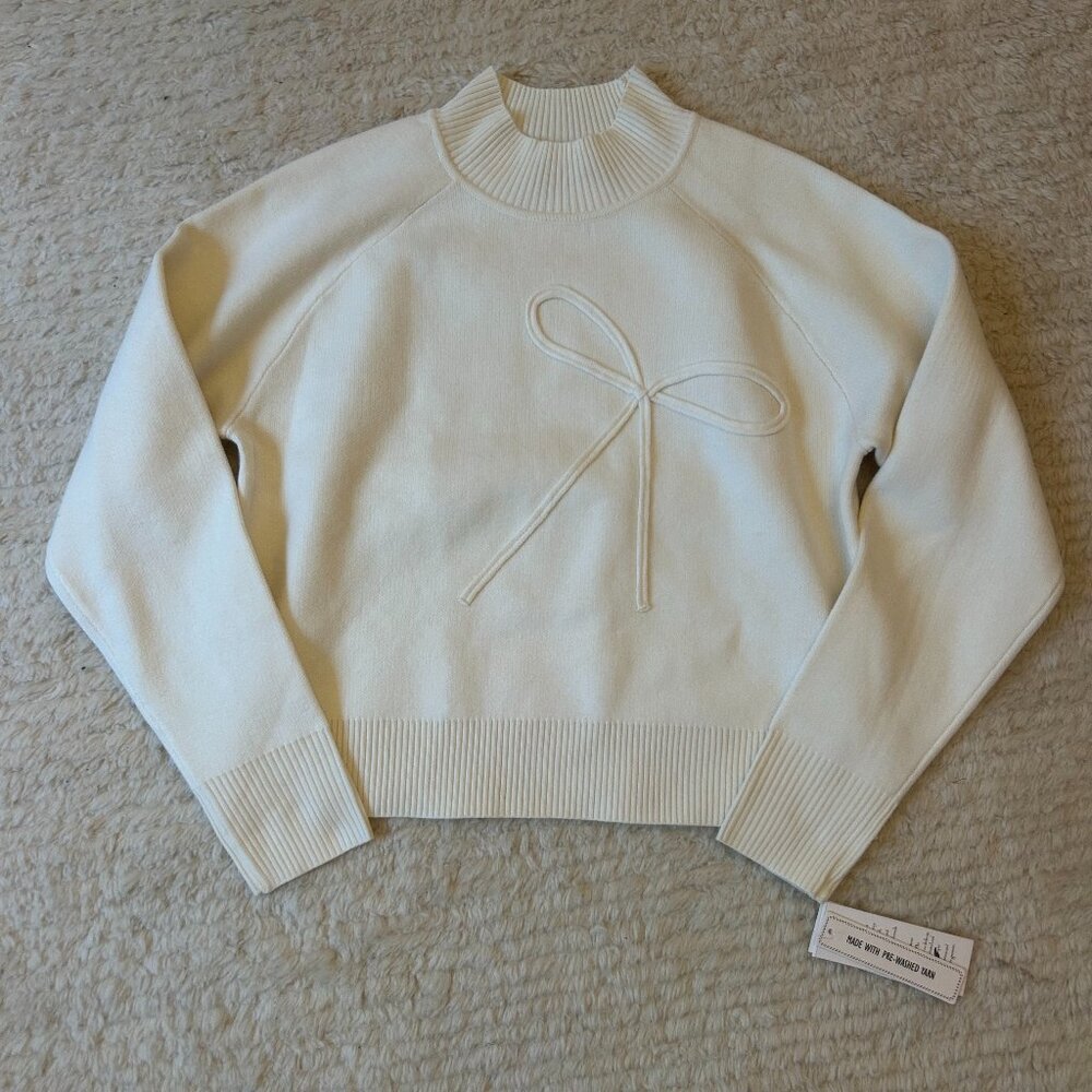 Cream Bow Design Sweater